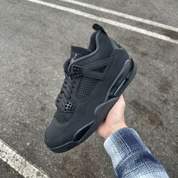 Jordan 4 Black Cat (2025)