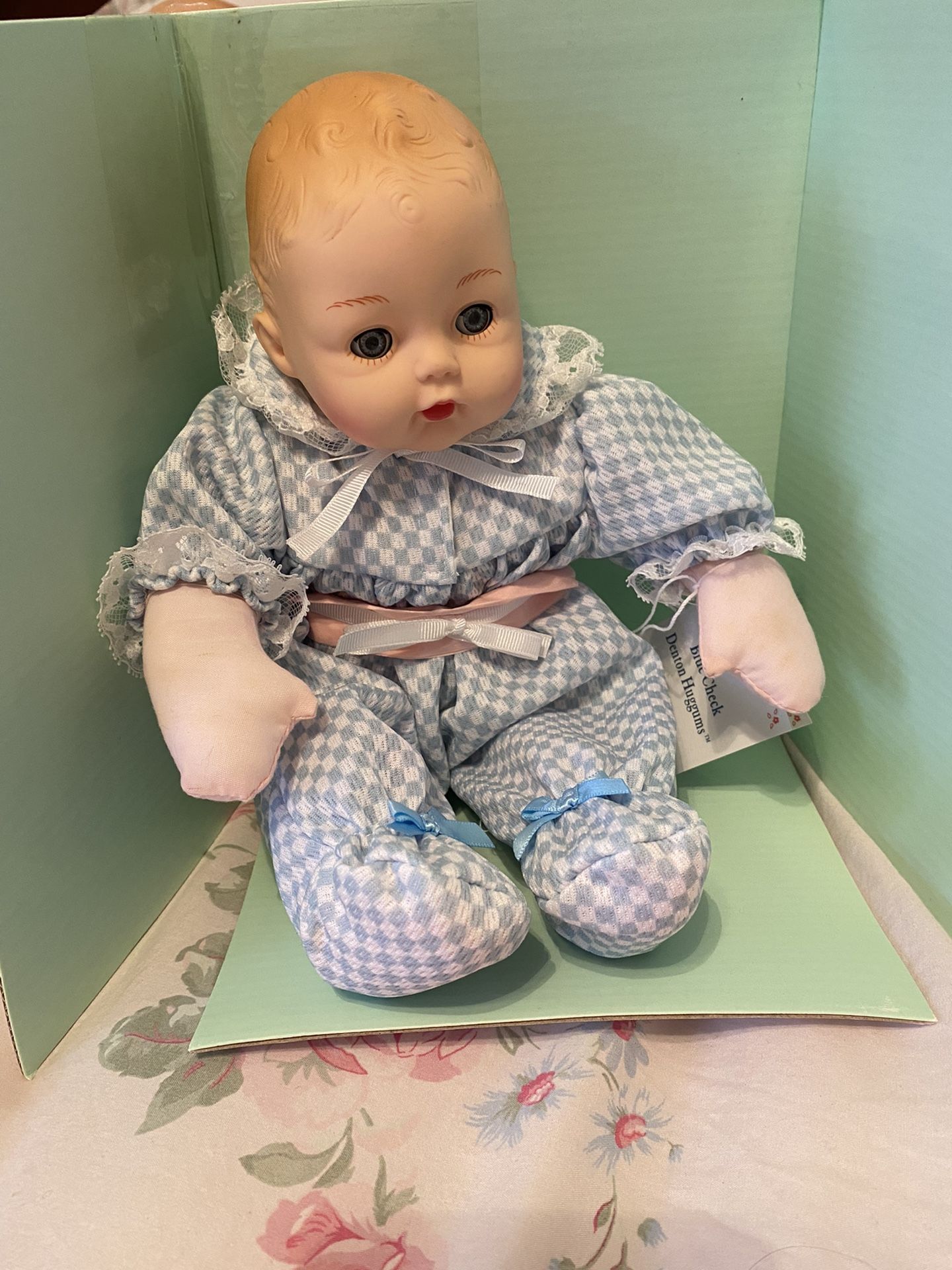 Madame Alexander Huggums baby doll