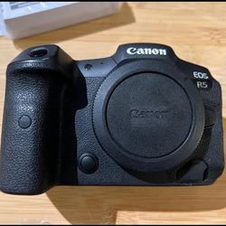 Canon EOS R5 45.0MP Mirrorless Camera 