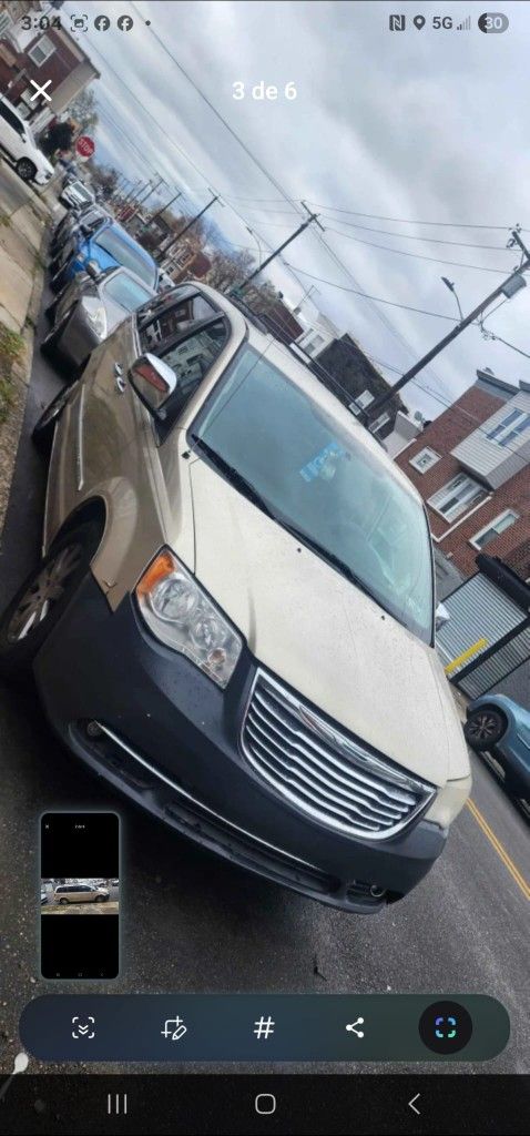 2012 Chrysler Town & Country