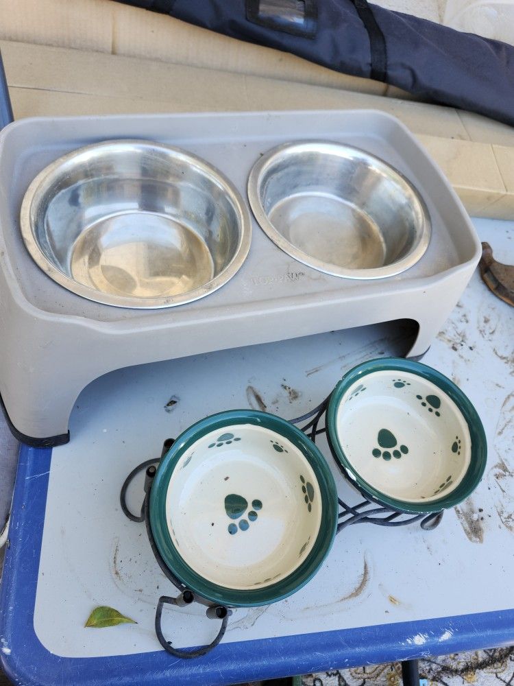 Vintage 2 For Dog AND OTHER For Cats VERY GOOD CONDITION