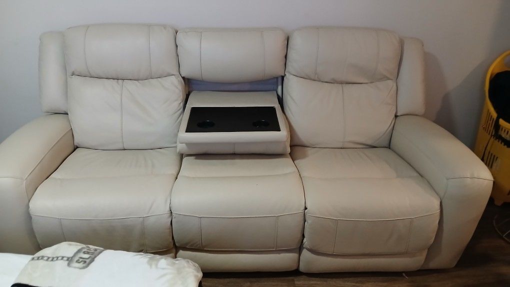 Recliner Sofa With Phone Charger