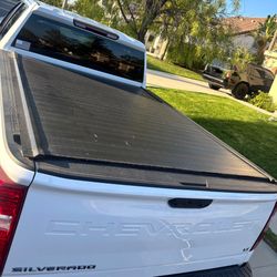 Retractable Truck Bed Cover