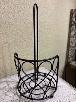 Paper towel holder