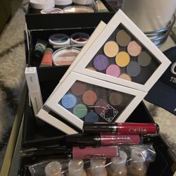 OFRA Professional Makeup Kit & Case