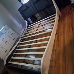 Black & White Queen BED FRAME.. 200$ B/O