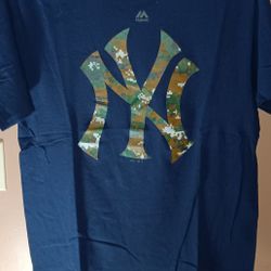 NY Yankees Camo Graphic Navy Blue MLB Baseball T Shirt Size Large 

