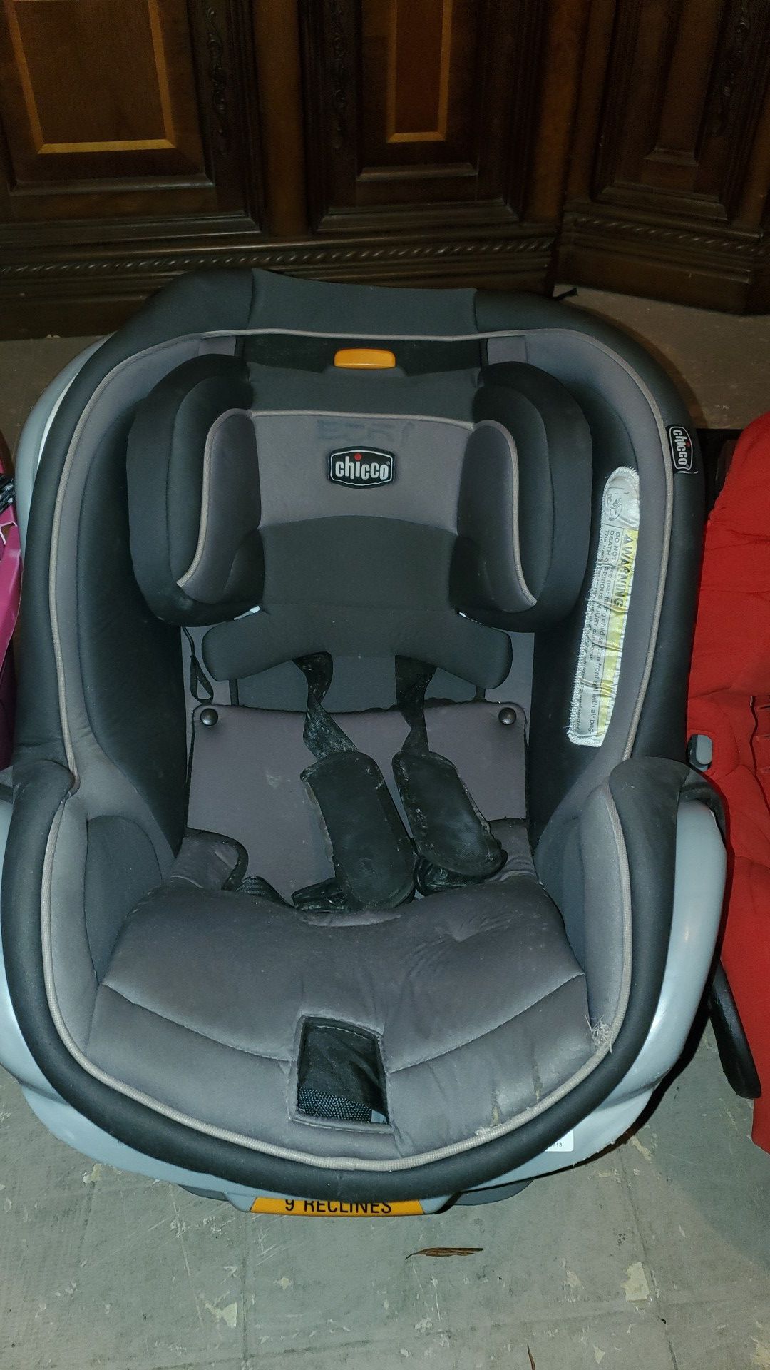 Chicco car seat 9 reclines