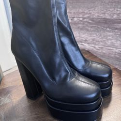 Mid Calf Platform Boots 