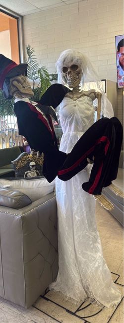 Halloween costumes and items