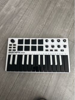 AKAI MPK mini