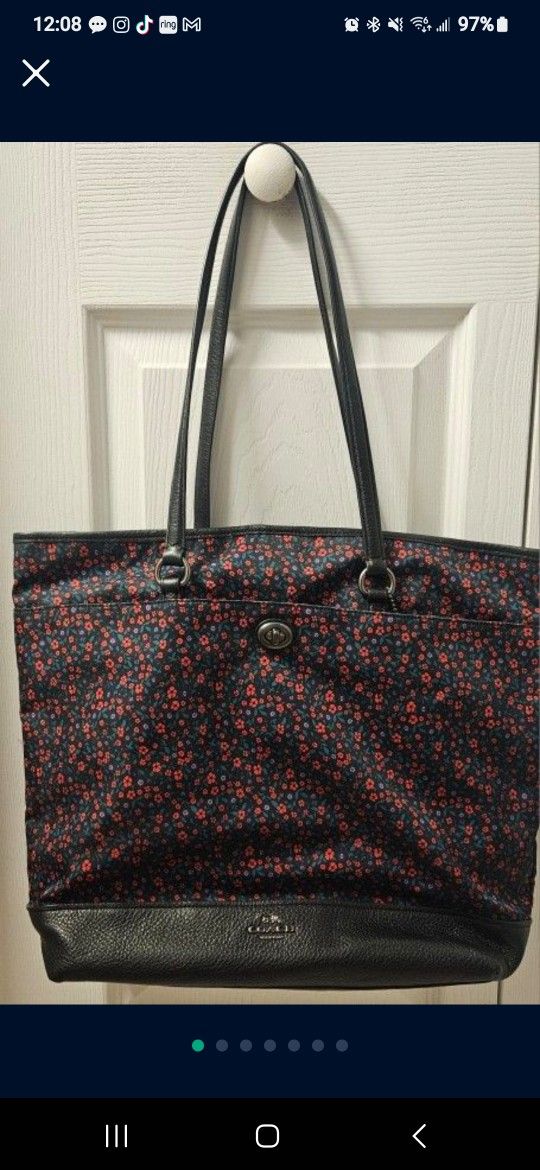 Women Coach Tote Bag