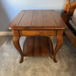 Rectangular End Table 