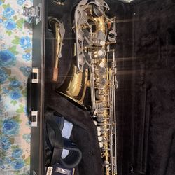 Yamaha Saxophone 