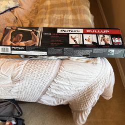 PERFECT PULL-UP FITNESS; cross streets are Arapaho & Waterview