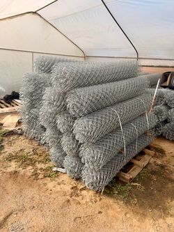 New Chainlink fence rolls 6x50 feet 11.5g each
