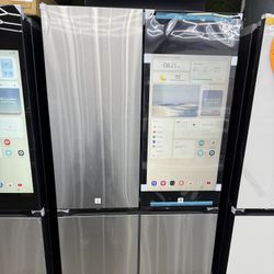 Brand new Samsung Bespoke 23 cu. ft. Counter Depth 4-Door Flex French Door Refrigerator in Stainless Steel with Charcoal Family Hub+