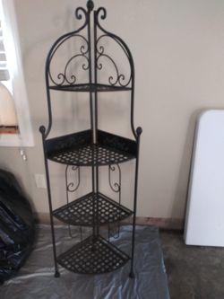 4 Tier Metal  Stand. Repisa De Metal De 4 Niveles 