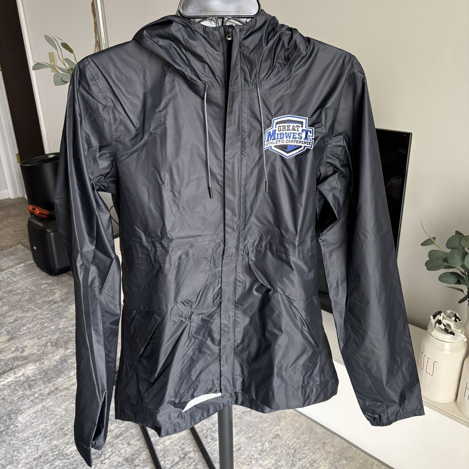 Unisex Lightweight Zip Up Windbreaker Jacket Small