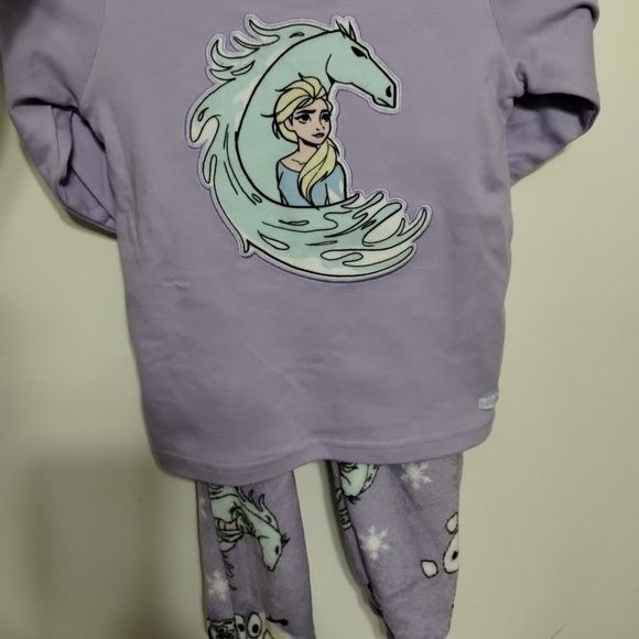 Disney 2 PC new with tags frozen