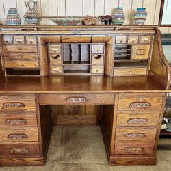 Exquisite Solid Oak Roll Top Desk -  Perfect Condition 
