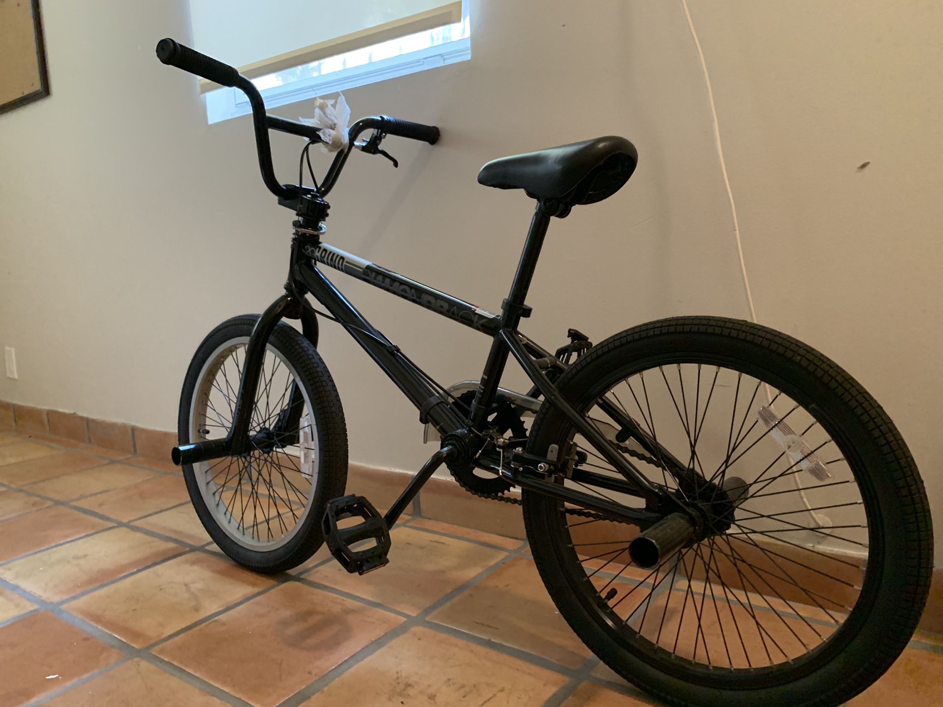 20” Diamond Back BMX bike. Trick Neck. Great Condition. Coconut Grove Area. $65