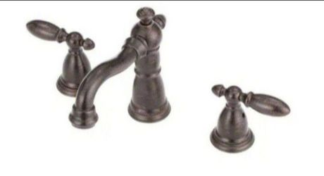 Delta Victorian 8 in. Widespread 2-Handle Bathroom Faucet with Metal Drain Assembly in Venetian Bronze