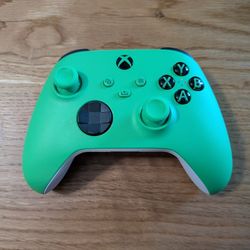 Microsoft Xbox Wireless Controller - Velocity Green 