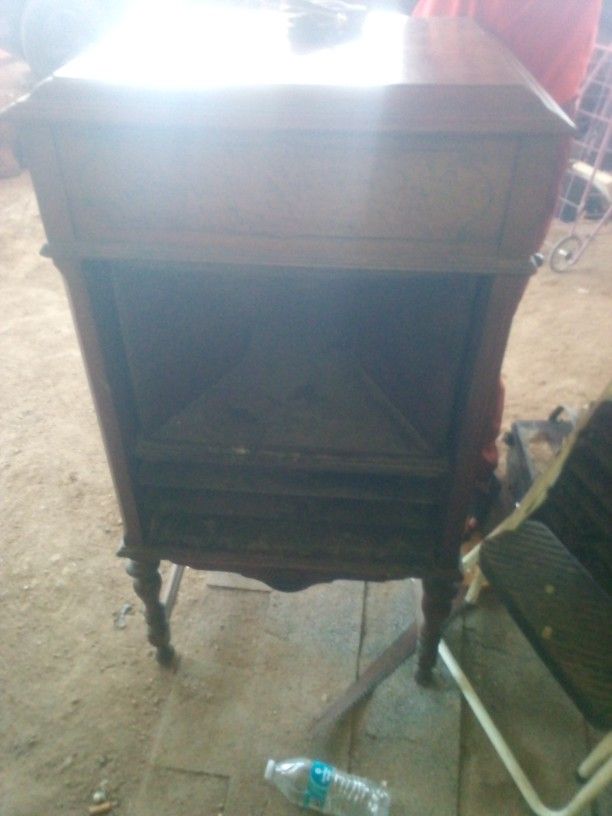 1915 Sonora Vintage Hand Crank Vinyl Record Player