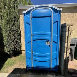 Portable Bathroom 