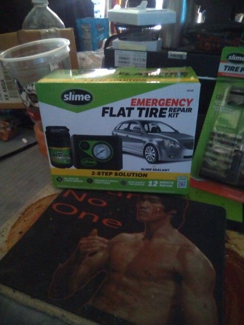 Slime Emergency Flat Tire Repair Kit 