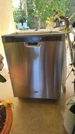 Dishwasher  whirlpool