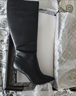 New Black Boots Size 12