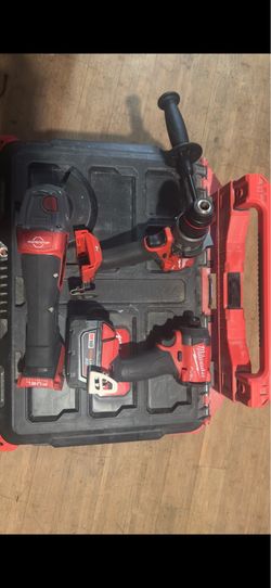 Milwaukee M18 FUEL 3-Tool Combo Kit with Battery and Charger