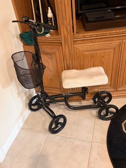 KNEE SCOOTERS FOR SALE - (2)