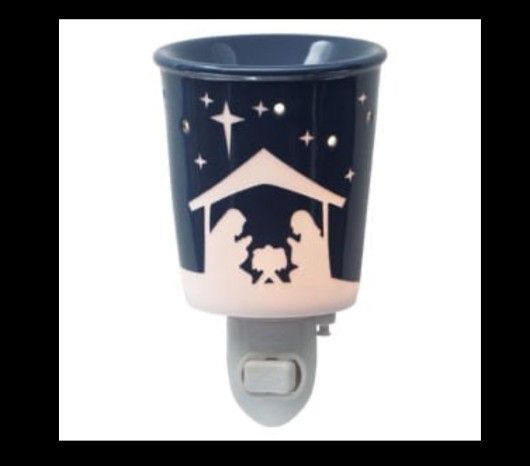 Scentsy Nativity Silent Night Wall Plug In Wax Warmer Nightlight