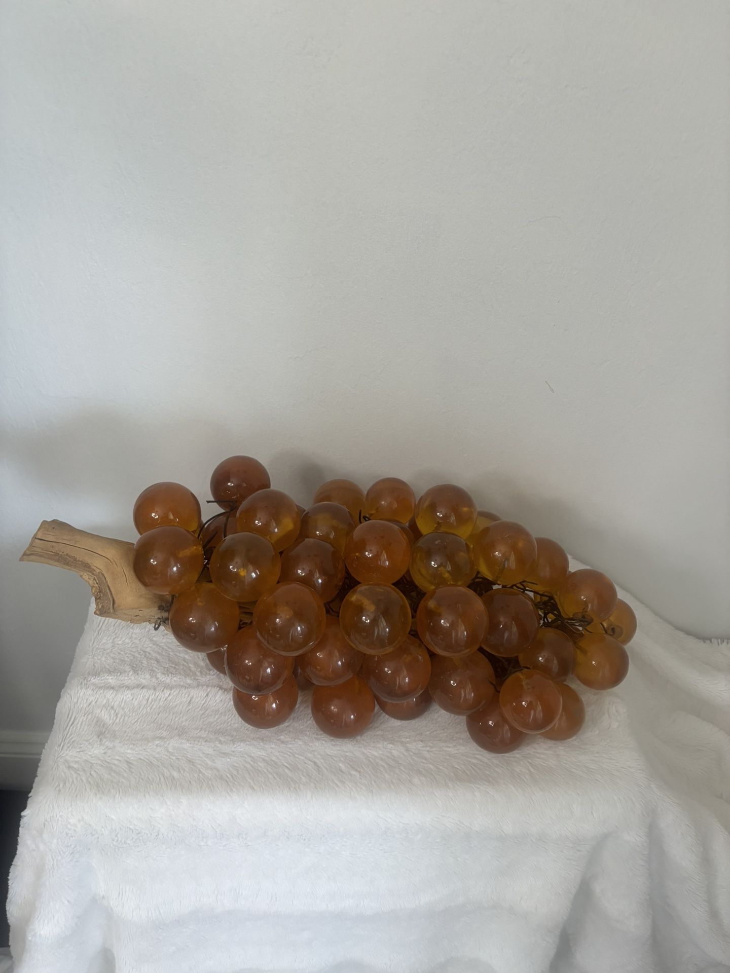 Extra Large Vintage Mcm Lucite Amber Cluster Of Grapes On Driftwood Centerpiece Home decor