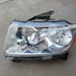 Jeep Grand Cherokee Headlight LH