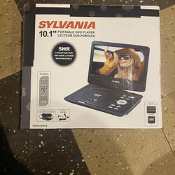 10.1 sylvania portable dvd player 