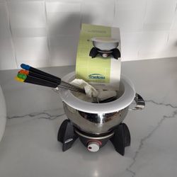 Trudeau Fondue Maker 