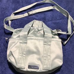Pink  crossbody bucket handbag with adjustable removable straps mint. 4.5Wx5H.