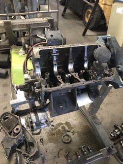 Mechanic wanted experience with forklifts!!!!