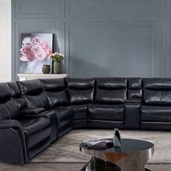 BRAND NEW RECLINER SOFA 