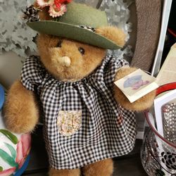 Gund Bear Vintage 1985 Style  2132