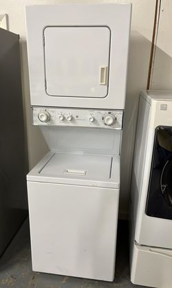 GE Spacemaker Laundry Center – Top Load Washer, Front Dryer, White