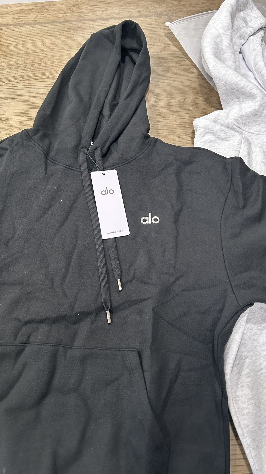 Alo Yoga Black hoodie size large