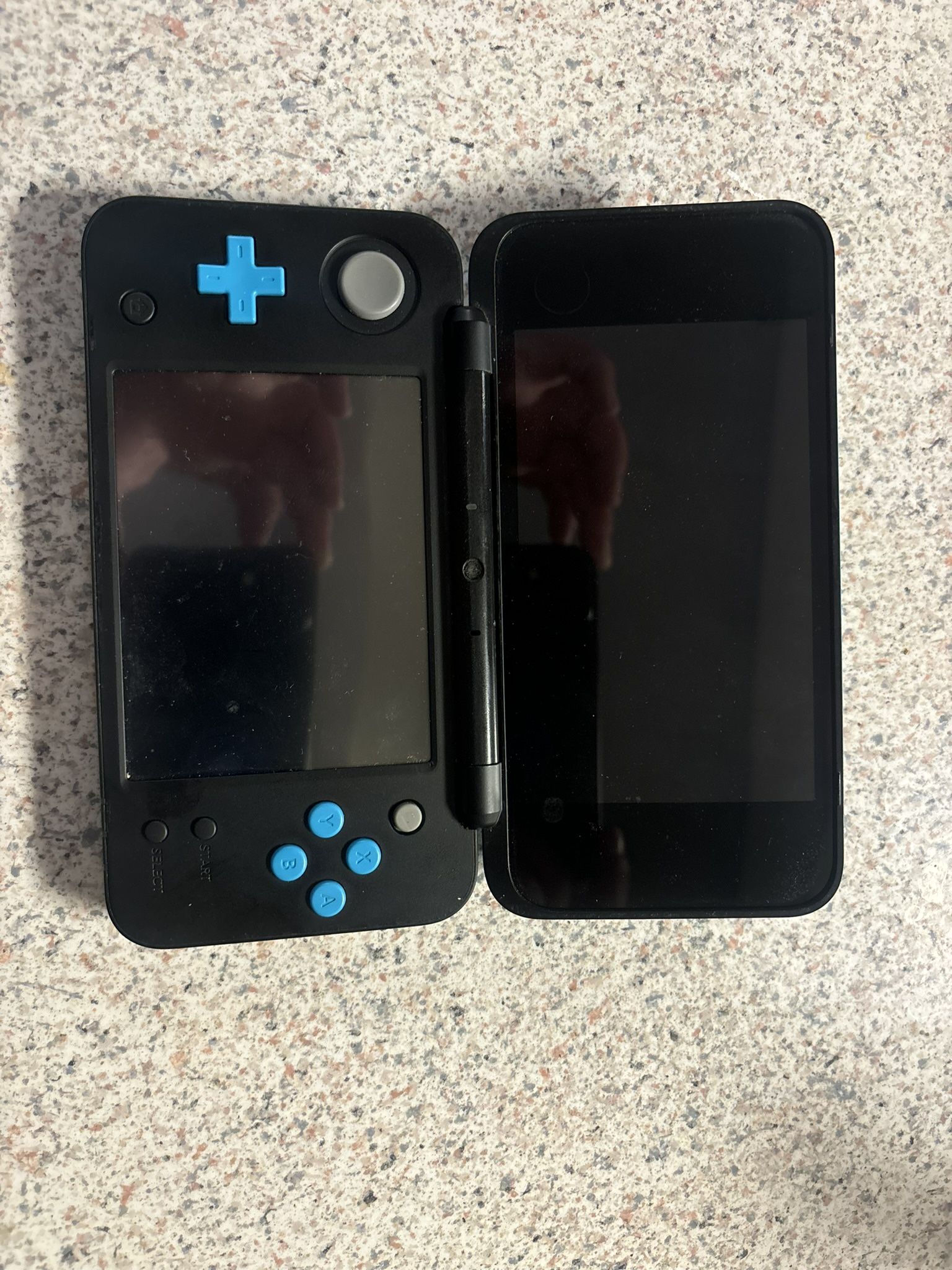 “New” Nintendo 2DS XL