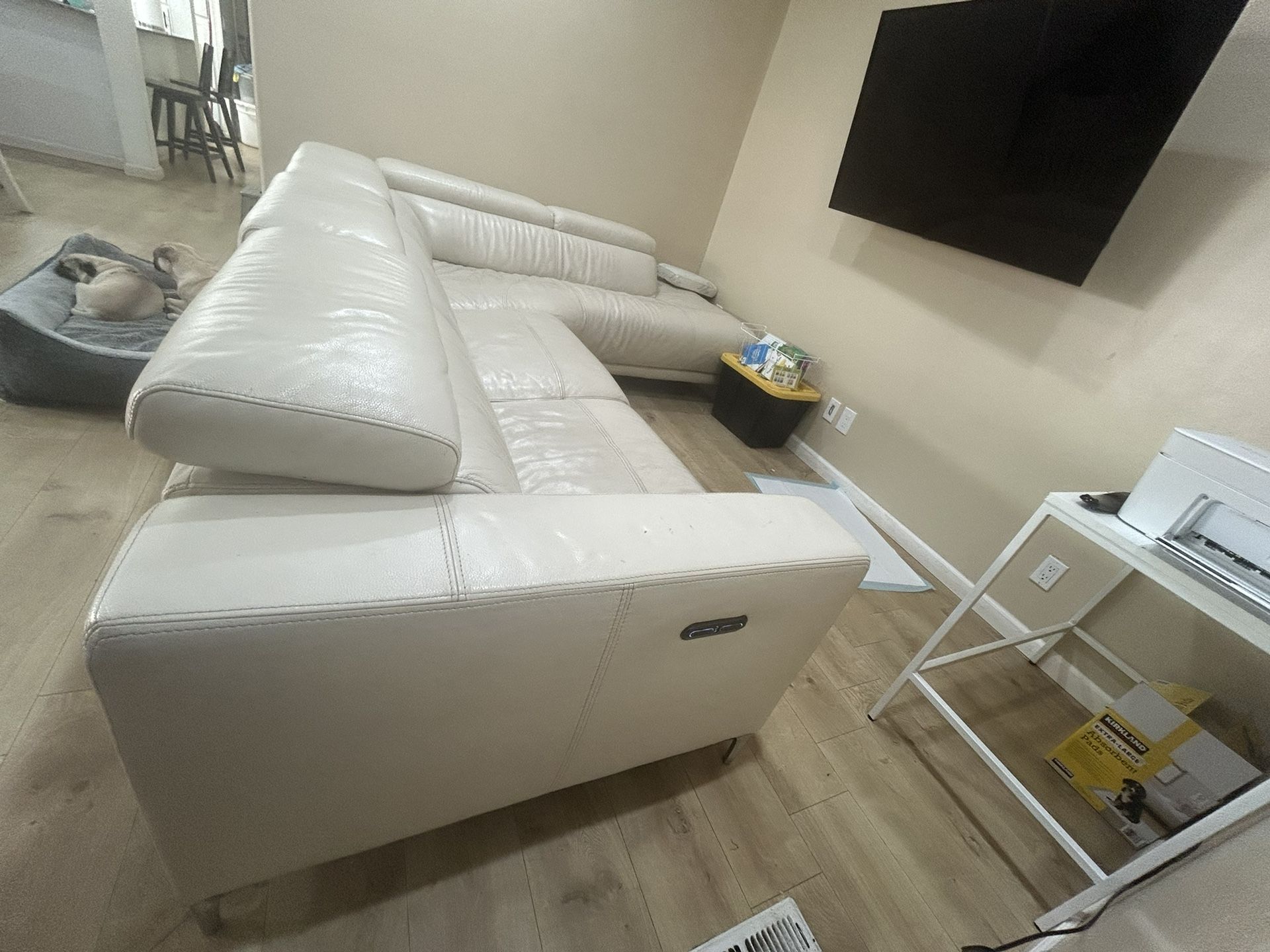 WHITE LEATHER COUCH