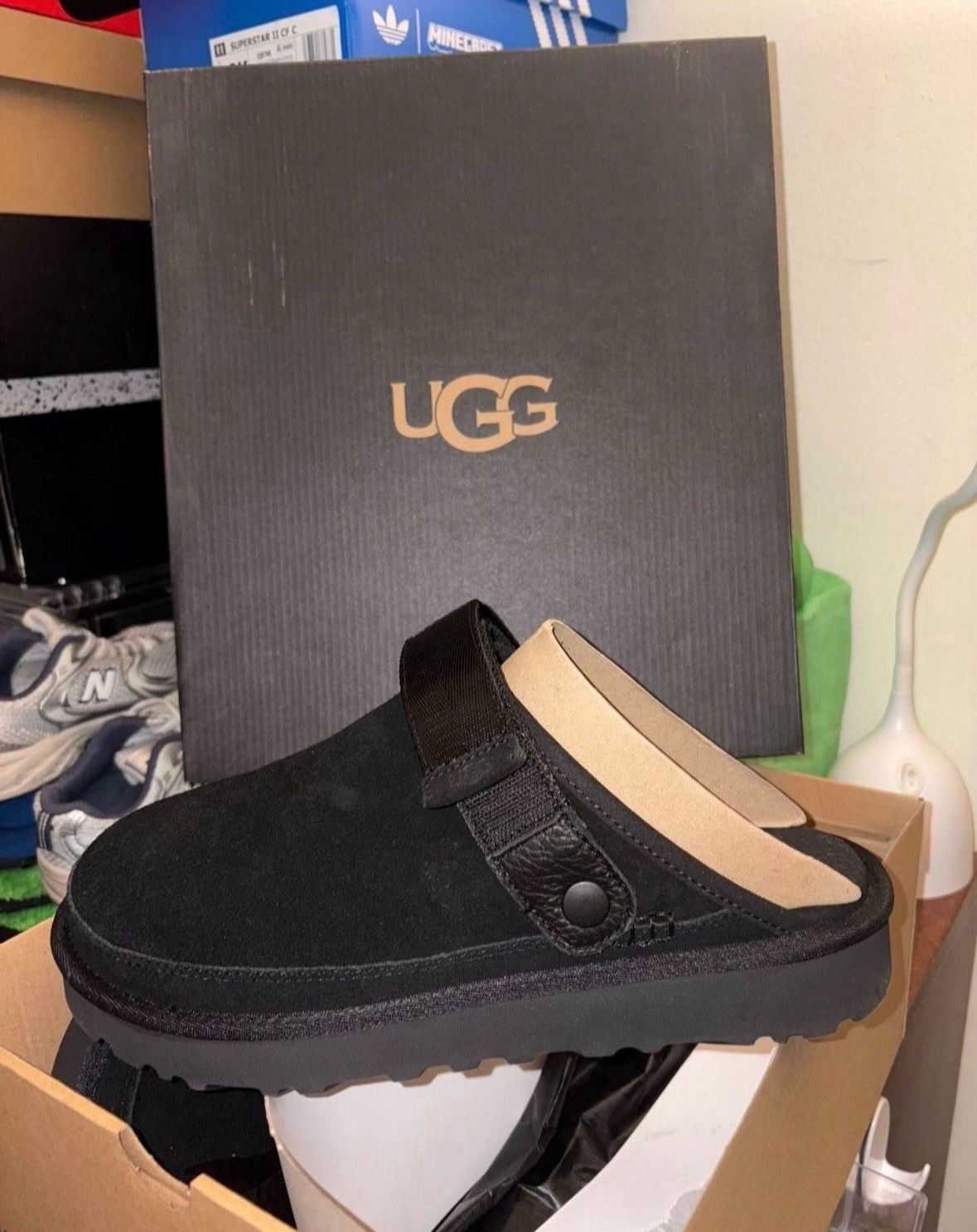 Uggs Slippers 
