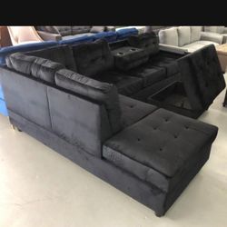 Sectional Sofa And Ottoman 